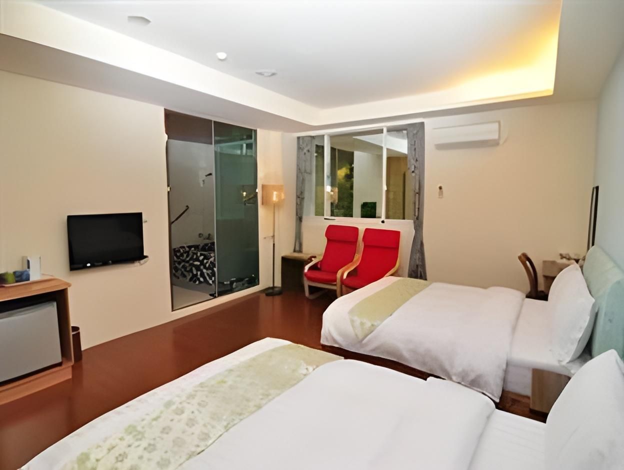 Quad Room