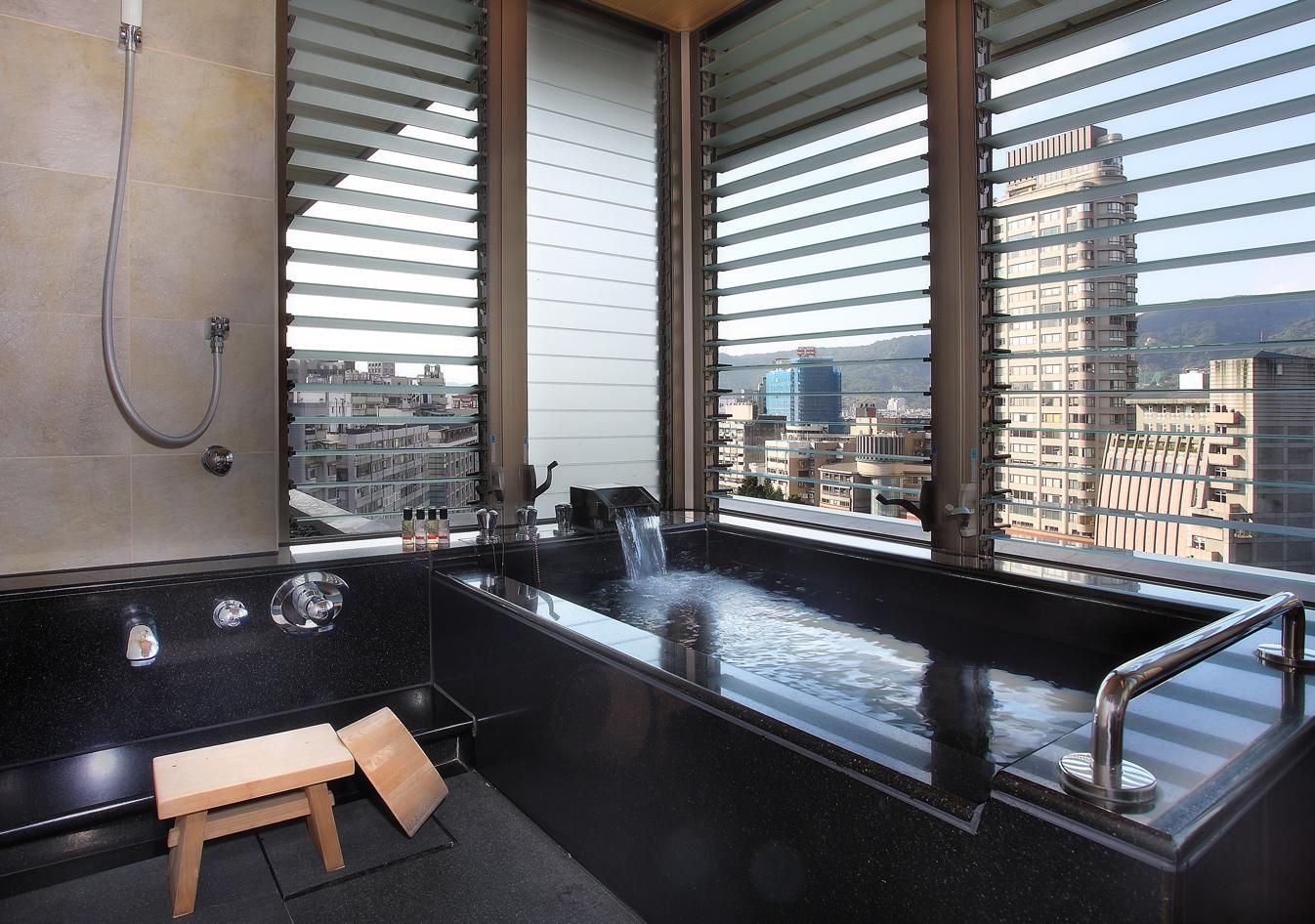 Deluxe Family Balcony