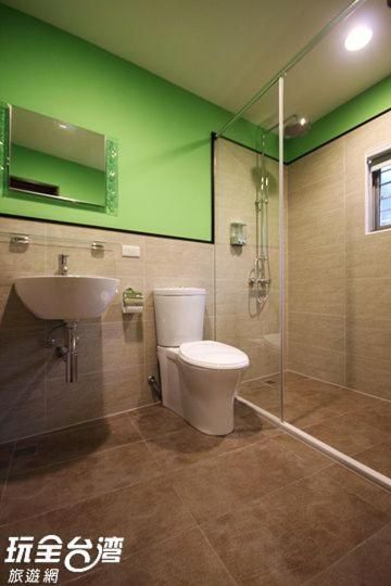 Deluxe Double Room with Shower