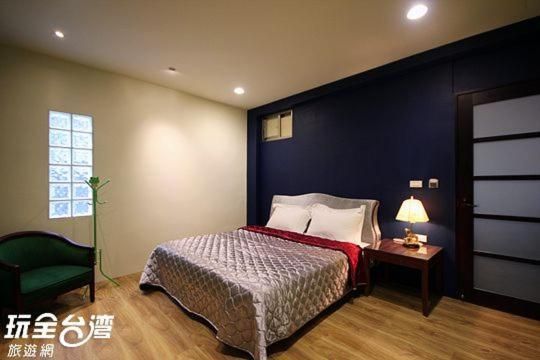 Deluxe Double Room with Shower