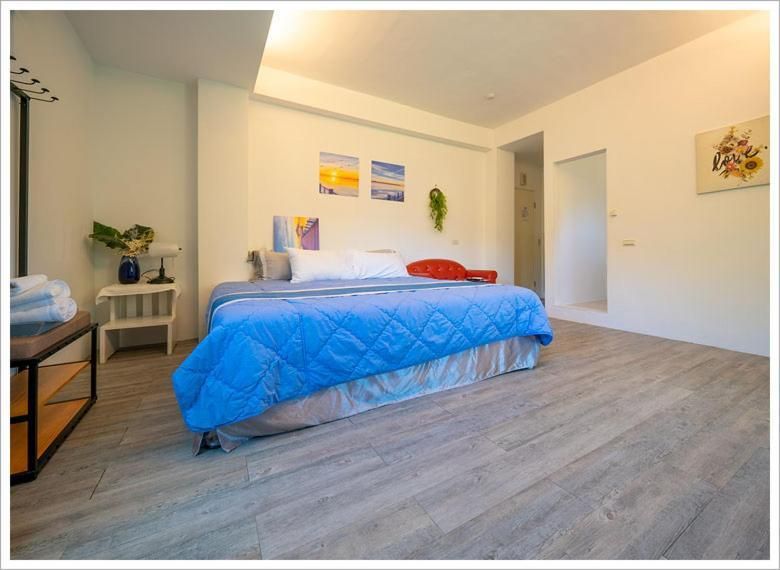 King Room with Mountain View