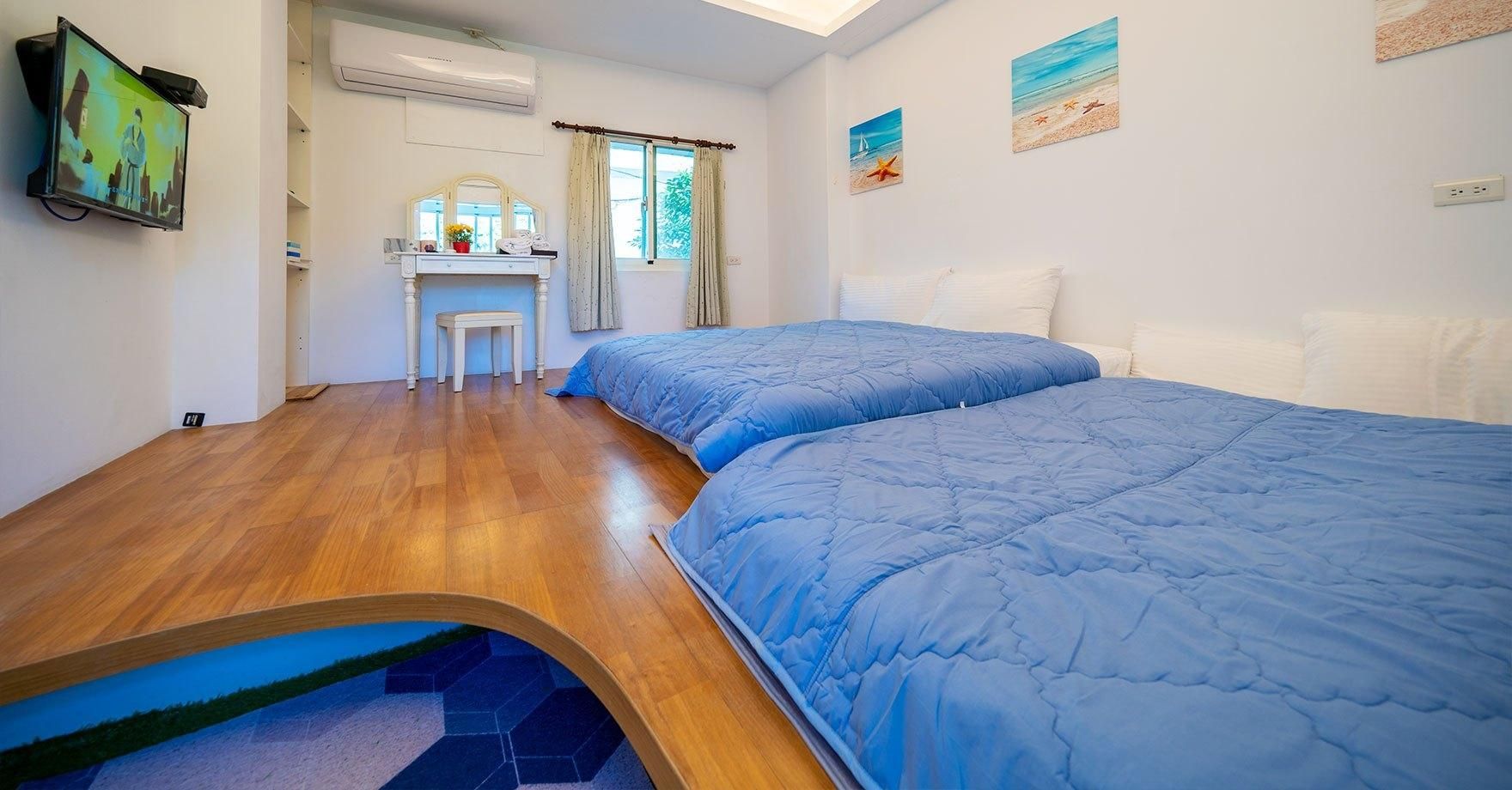 Family Ocean View with Balcony