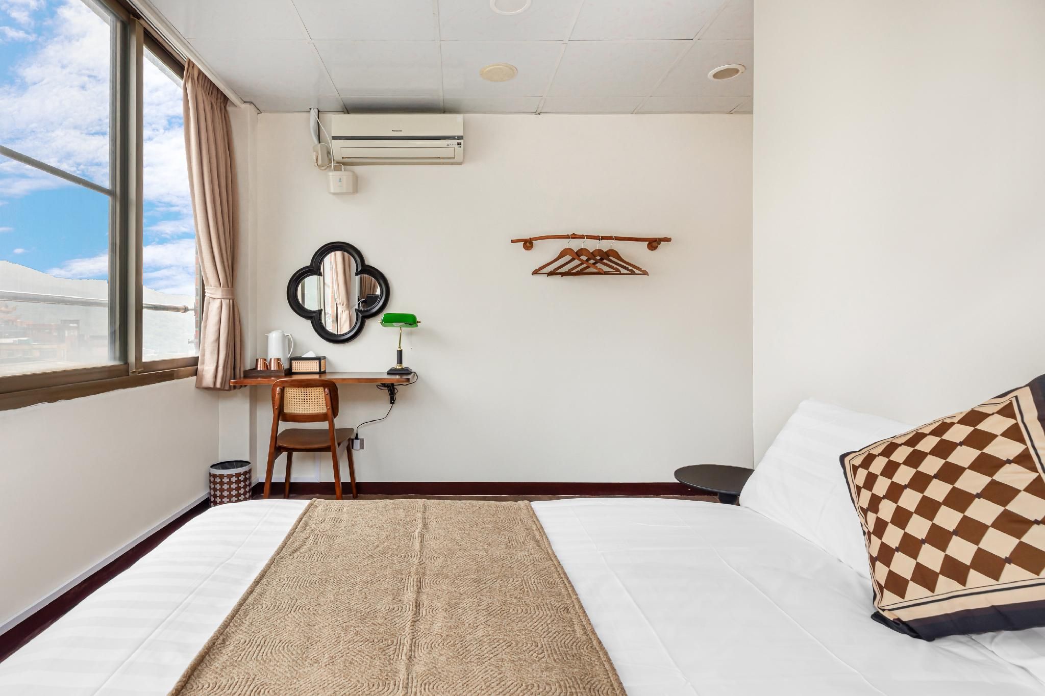 Nostalgic Inn Double Room with Mountain View