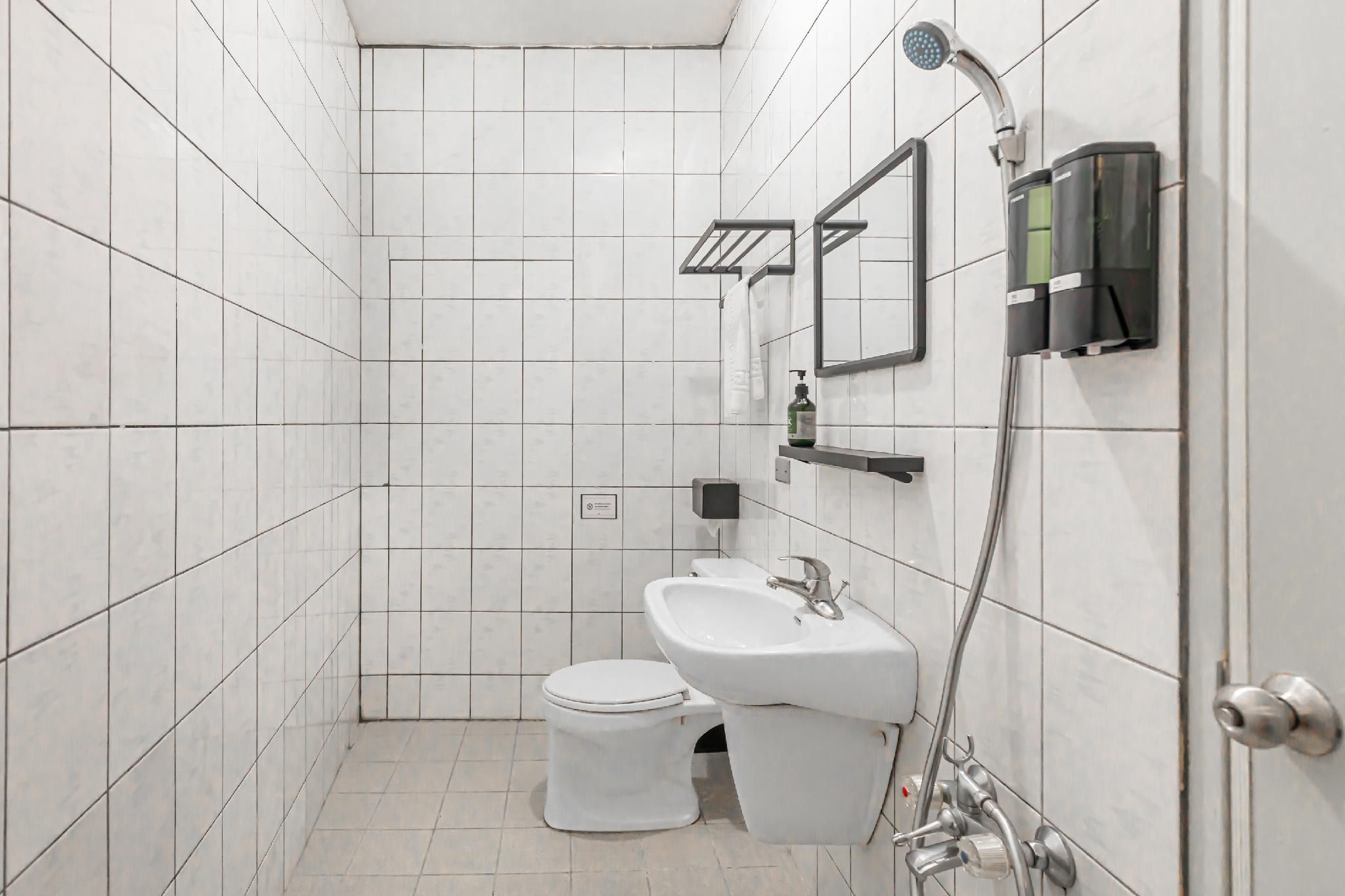 Quadruple Room with Shared Bathroom