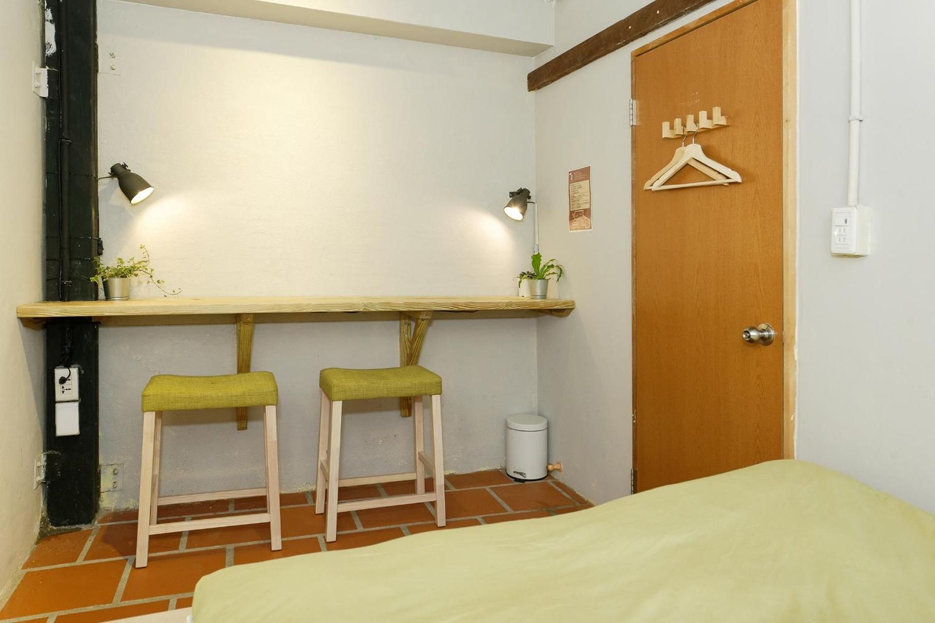 Small Double Room with Shared Bathroom