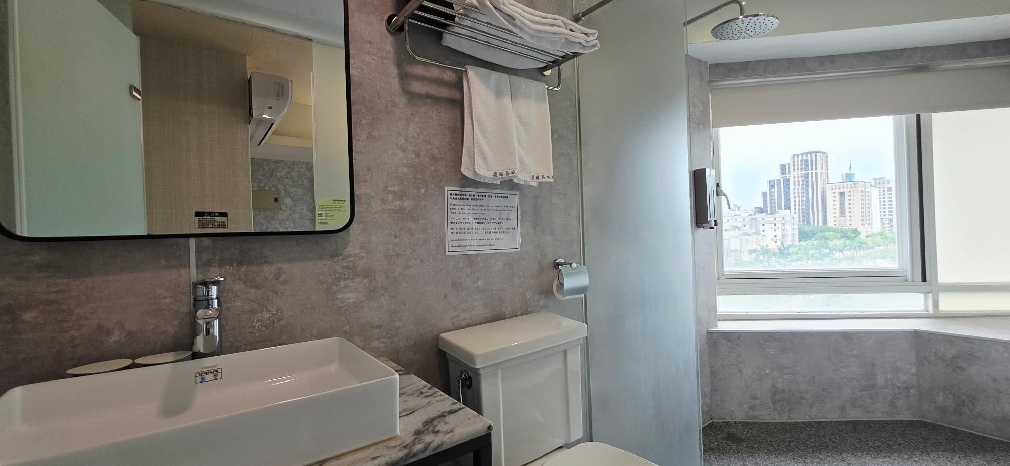 Superior Double Suite - Non-Smoking