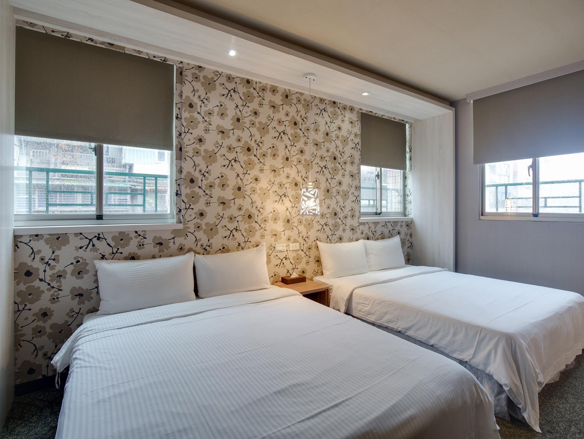 Cozy Quadruple Room