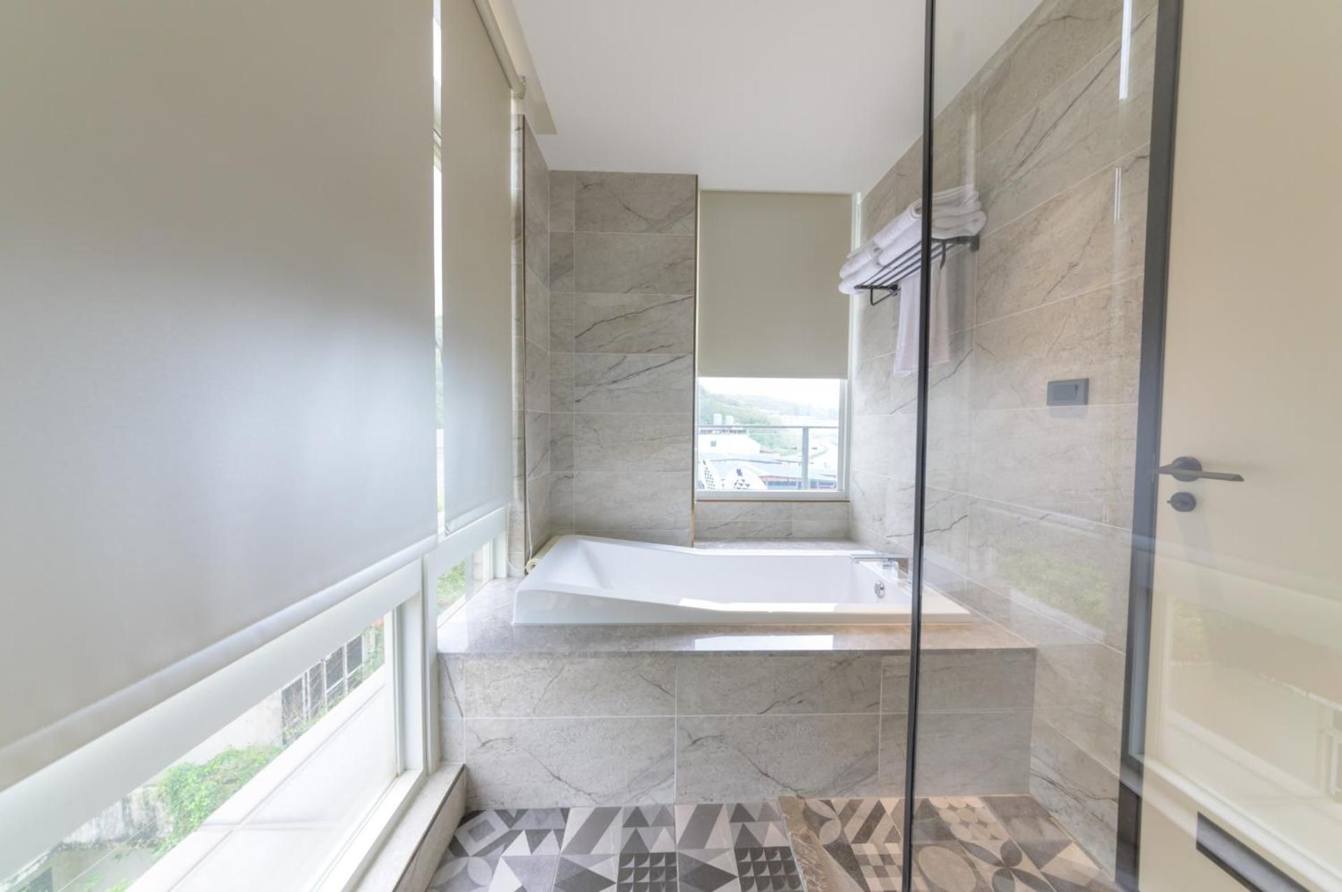 Deluxe Quadruple Room with Balcony