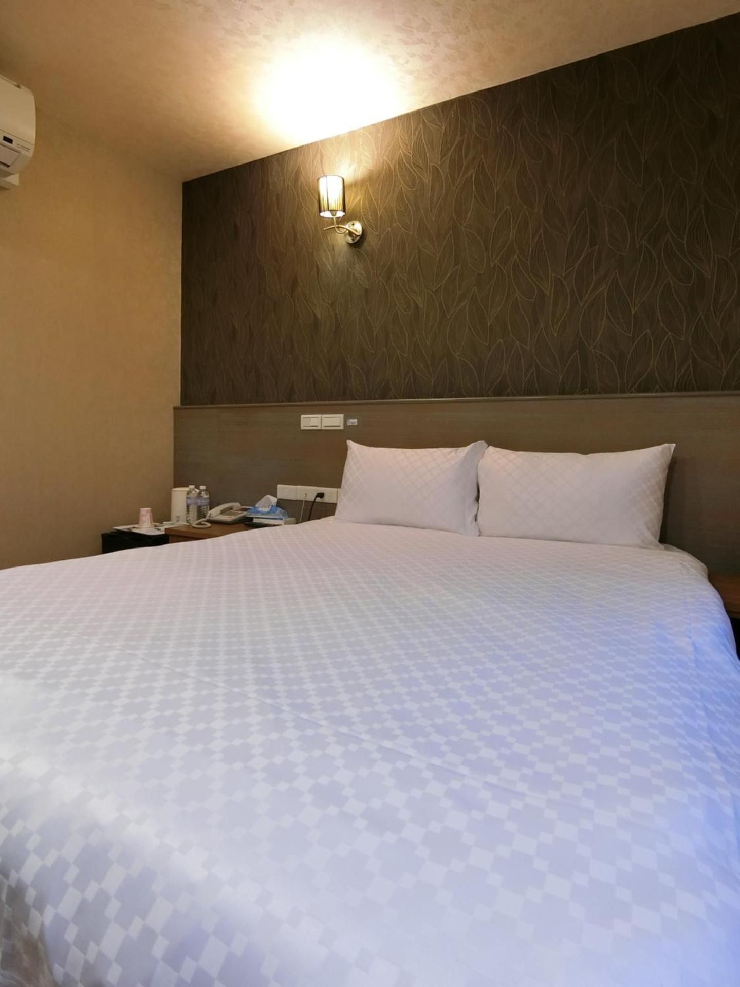 Taiwan Seven Days Boutique Hotel Room Selected at Check-In 3