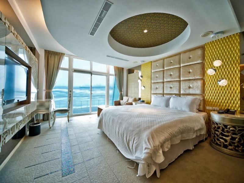 Deluxe Ocean View Double Room with Balcony
