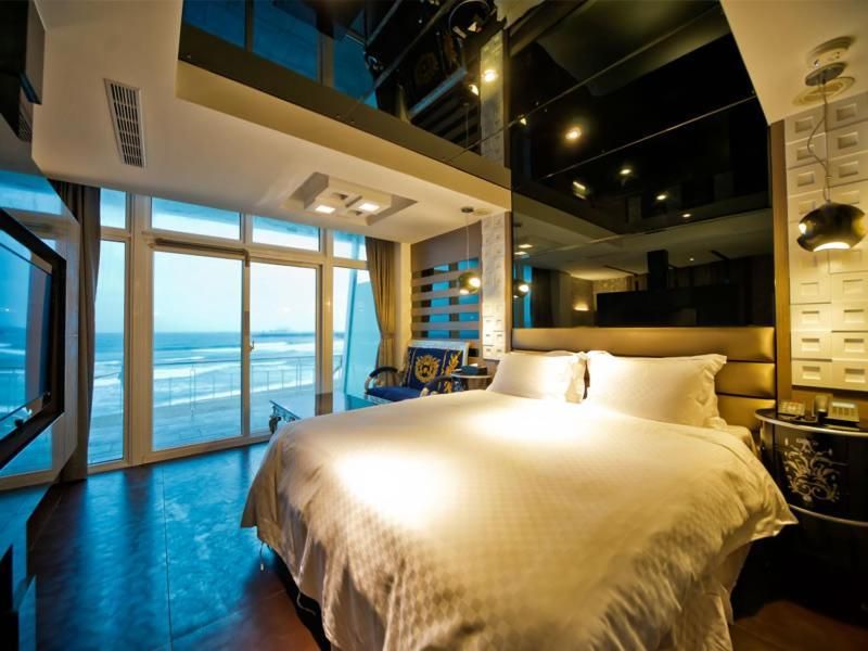 Deluxe Ocean View Double Room with Balcony