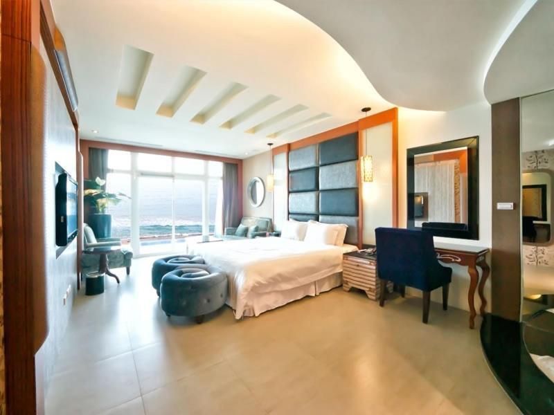 Luxury Oceanfront Room