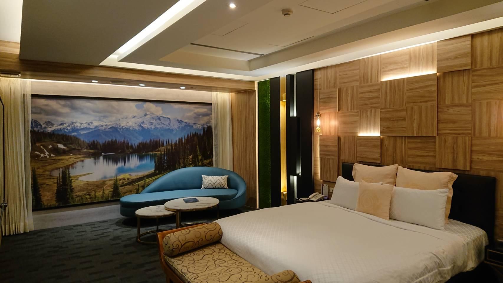Deluxe Double Room - Check-In After 8:00 PM
