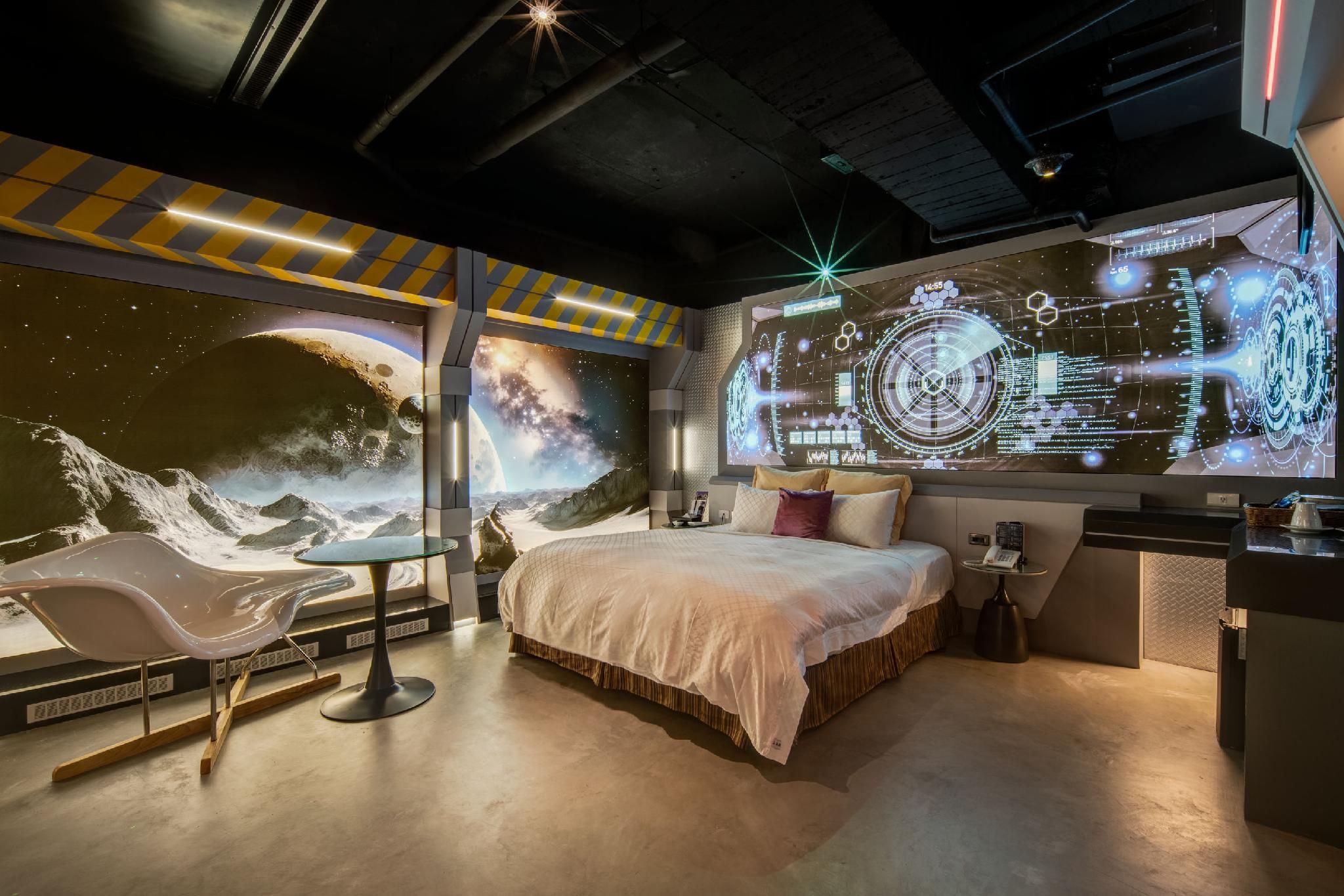 Deluxe Room - Check-In After 6:00 PM, Booking Extension Available