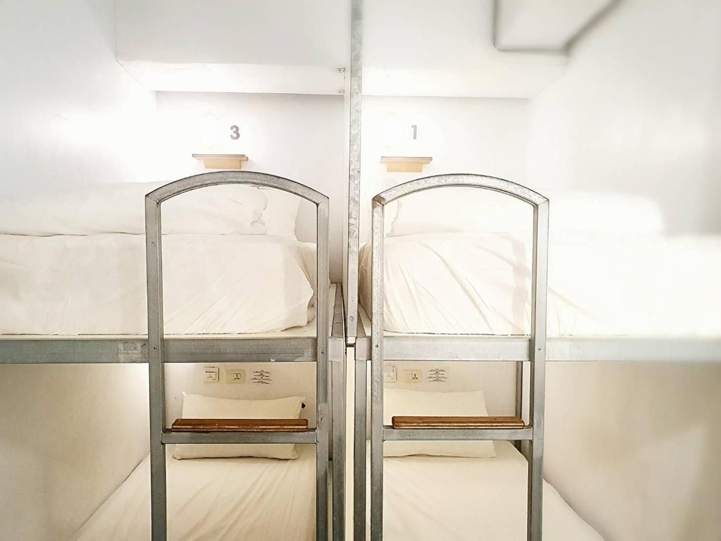 Quadruple with Shared Bathroom