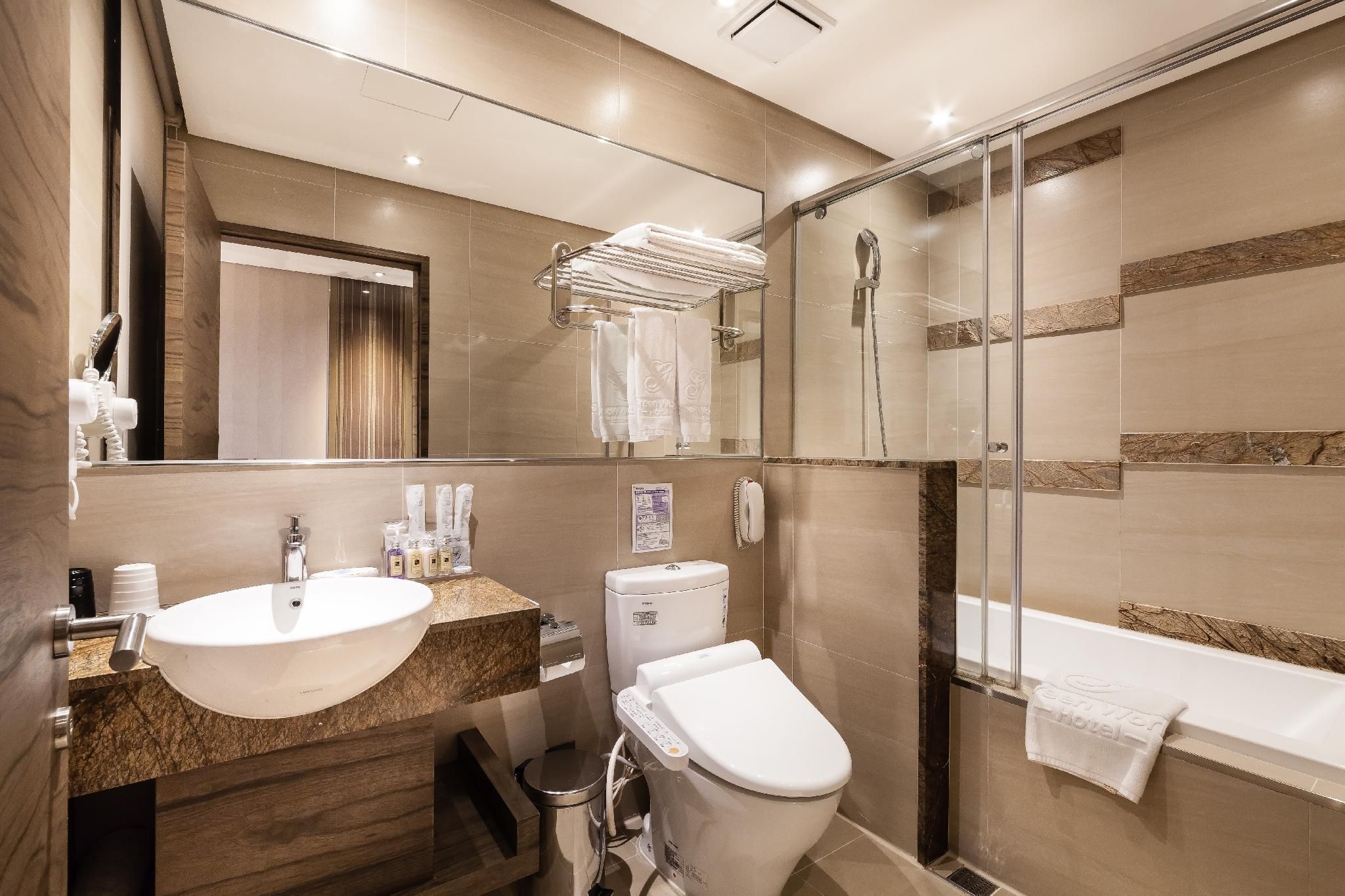Standard Twin Room without Window