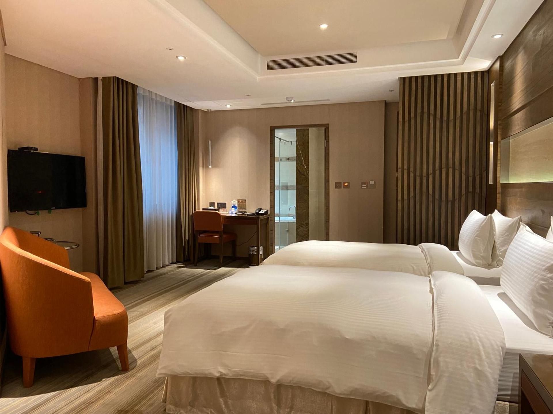 Premier Twin Room