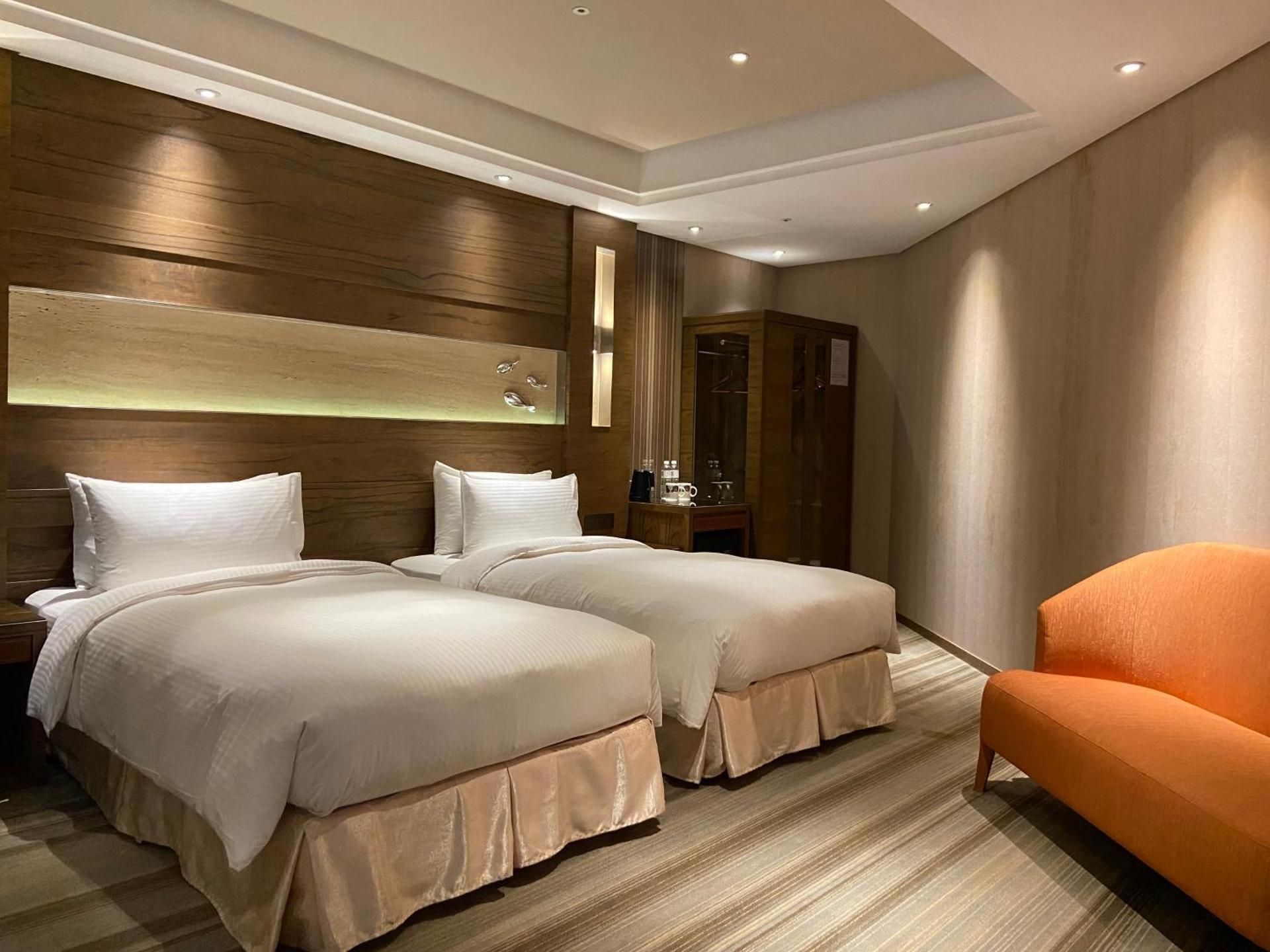 Premier Twin Room