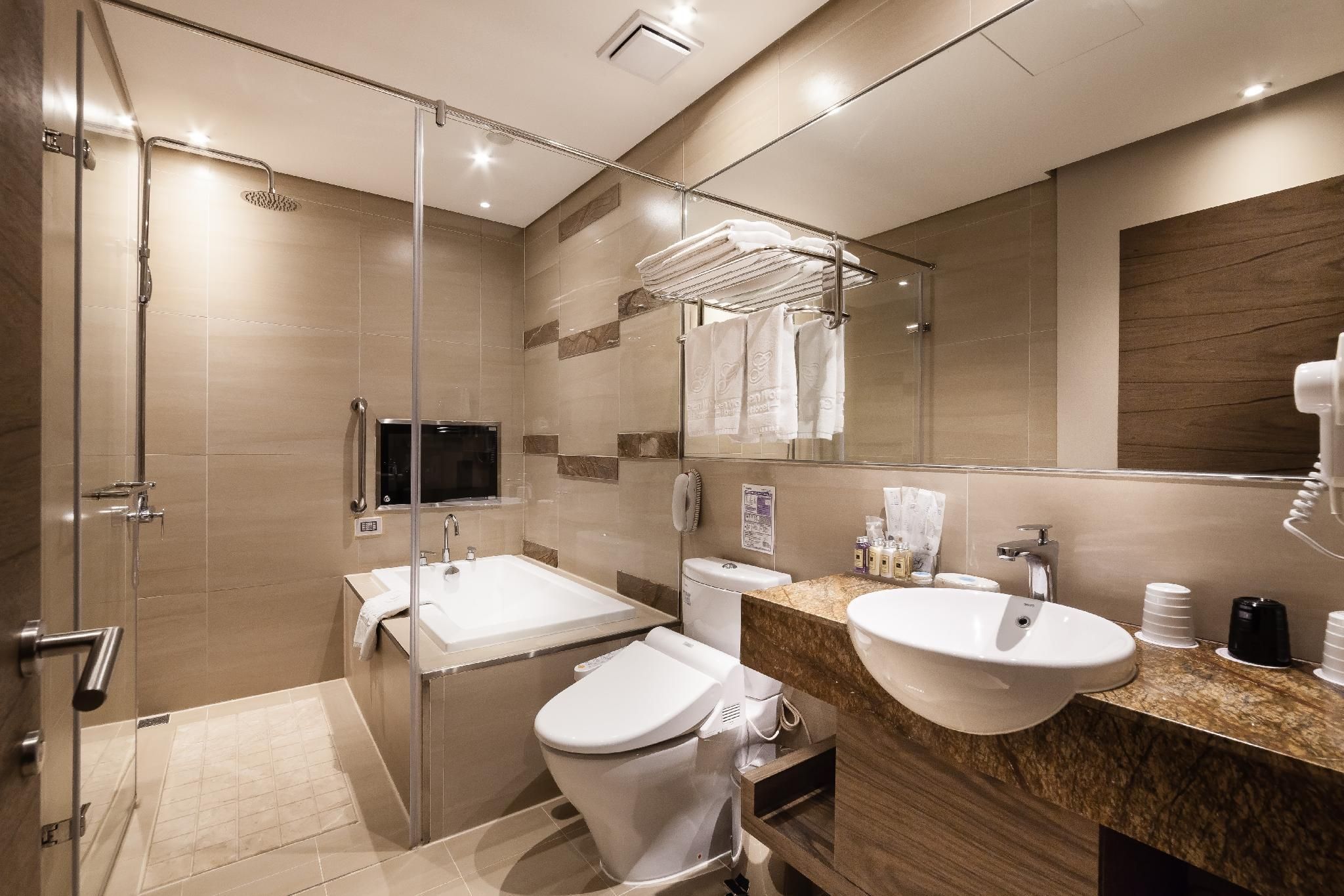 Comfort Triple Room without window