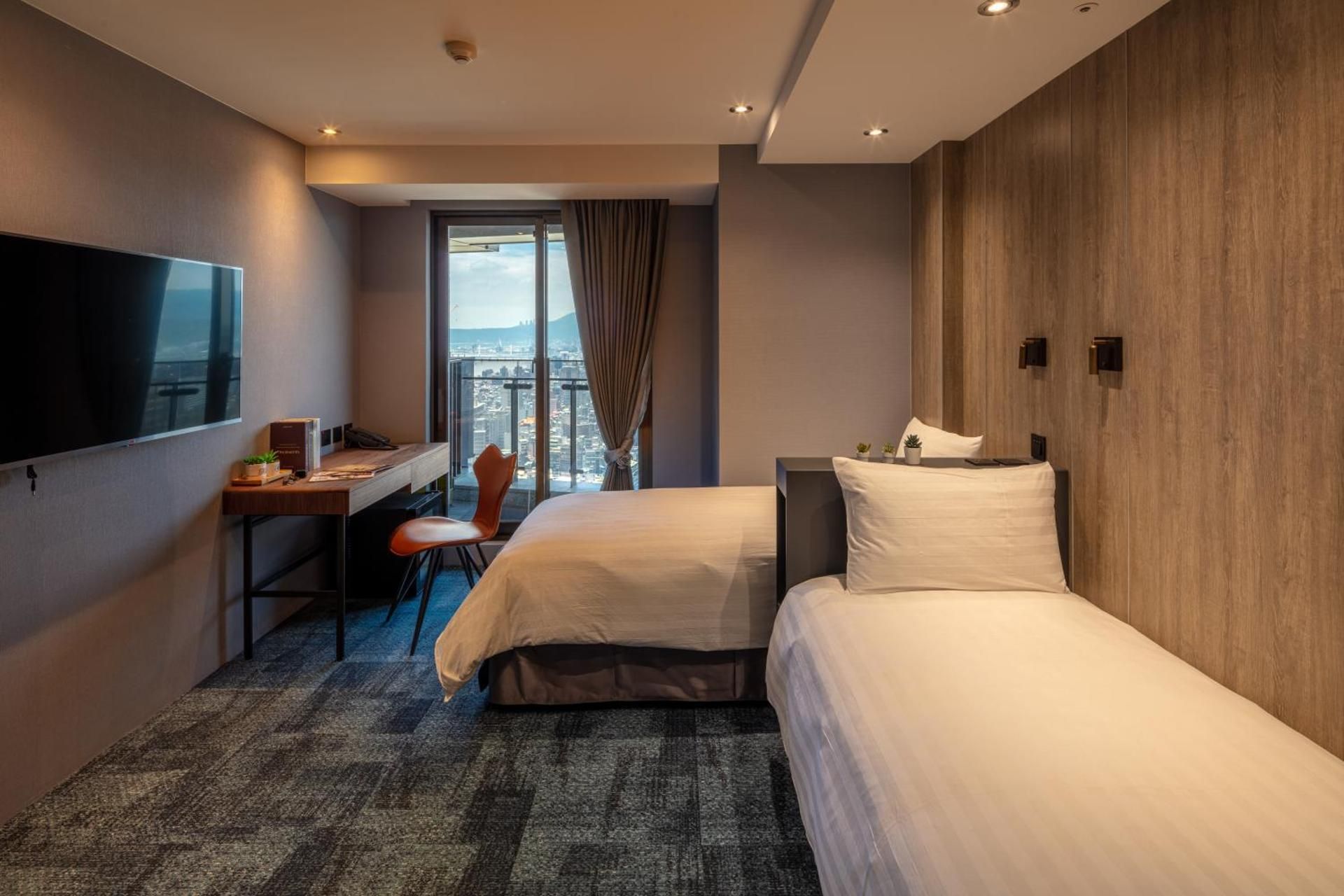 Premium Twin Room