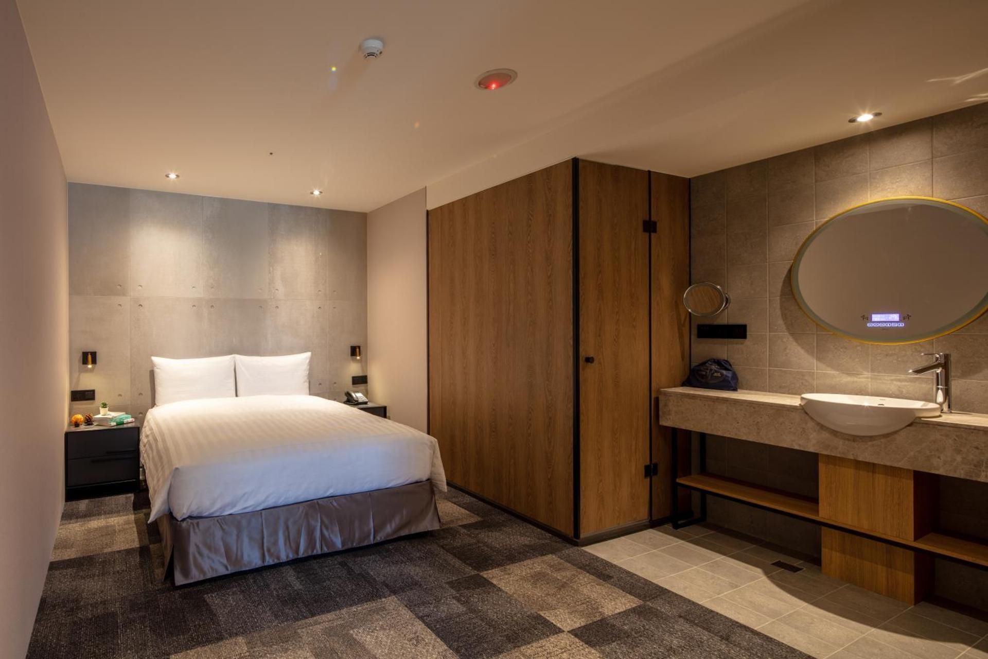 Deluxe Suite Balcony