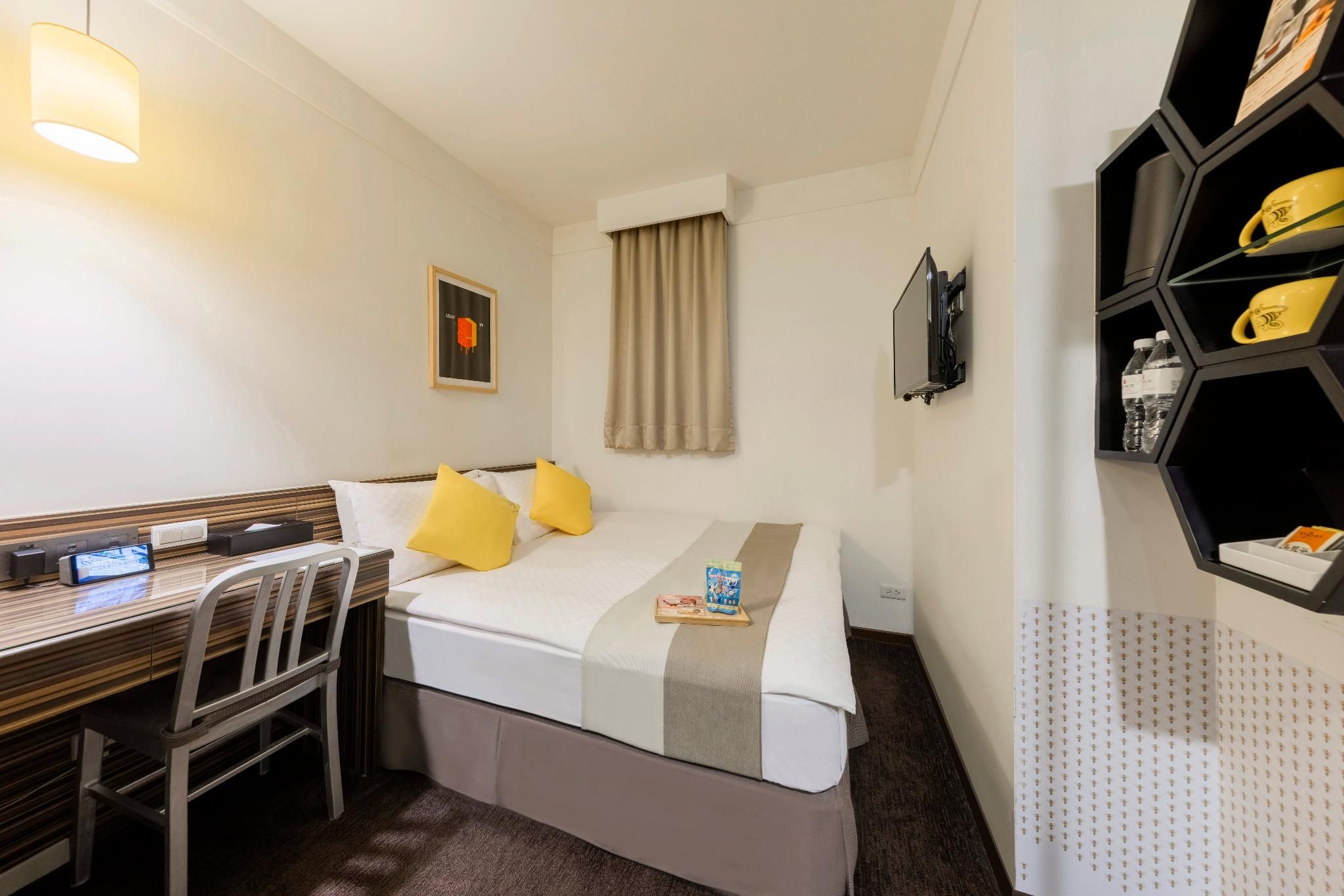 Economy Room