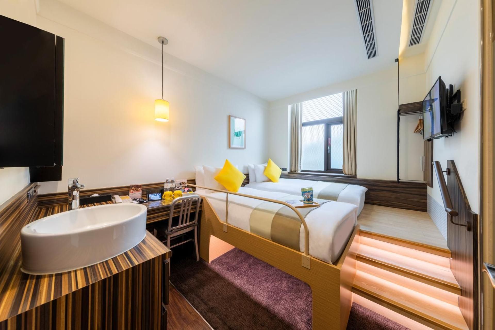 Twin Room