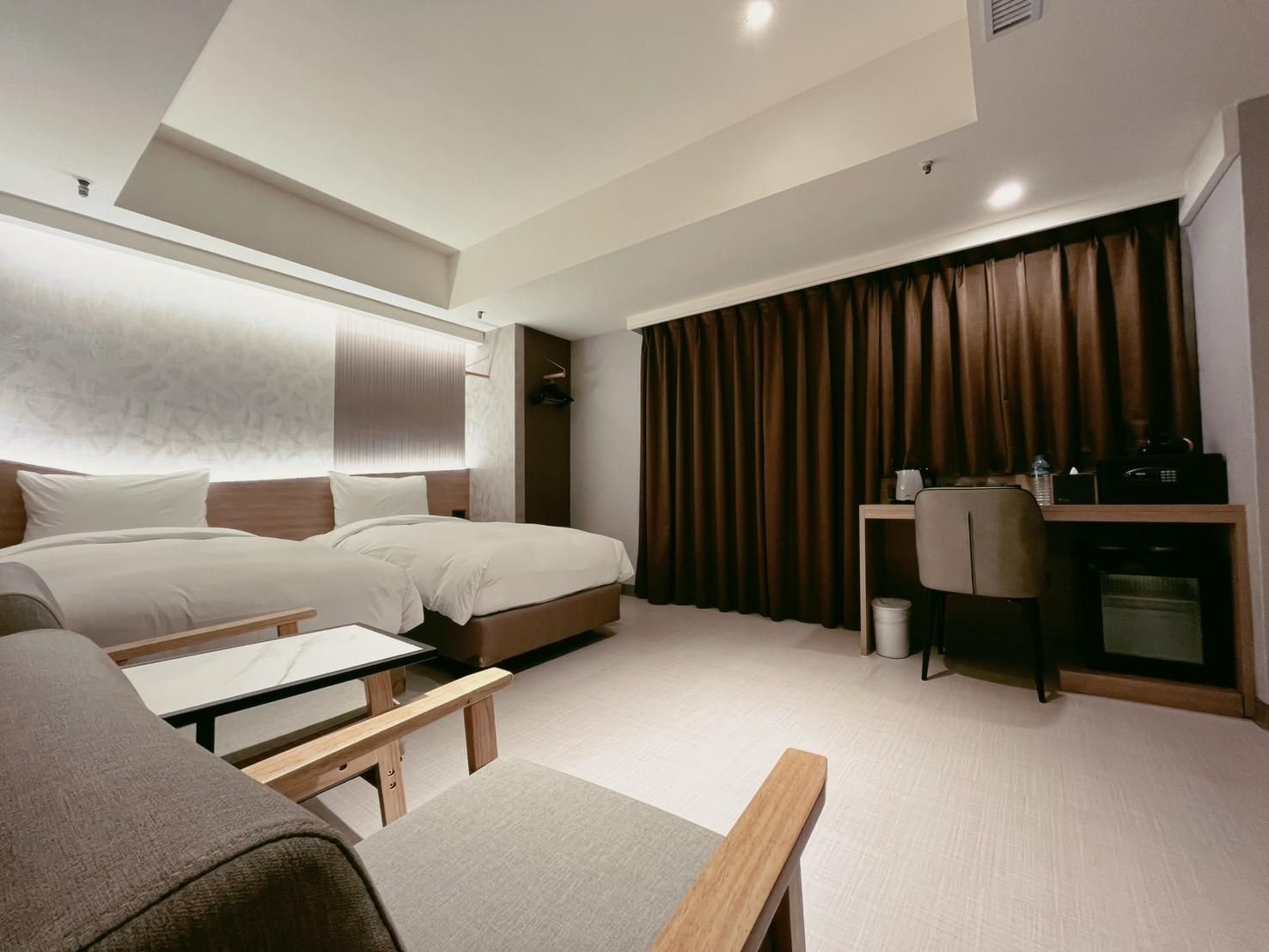Executive Twin Suite