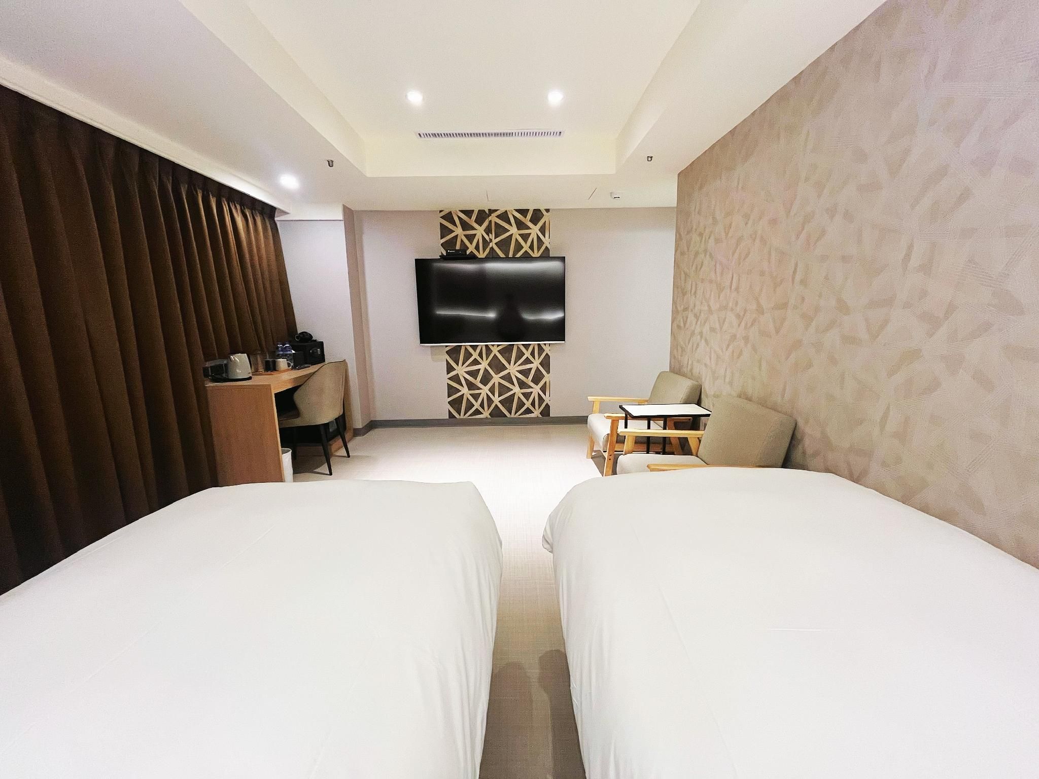 Executive Twin Suite