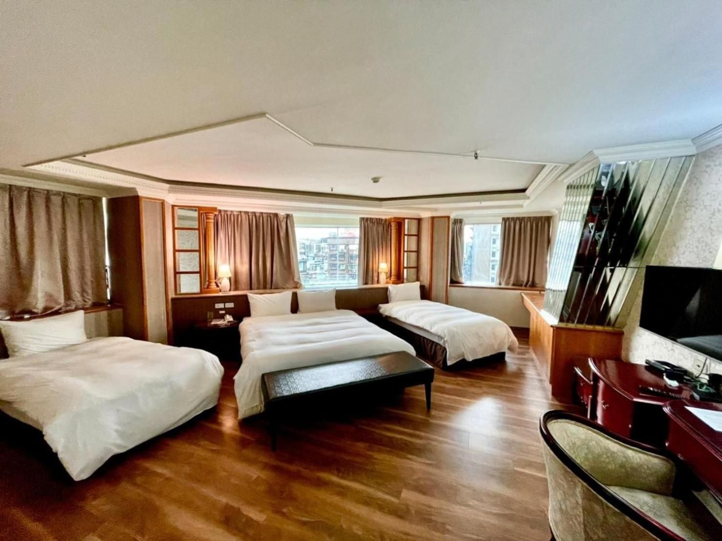 Deluxe Quadruple Room
