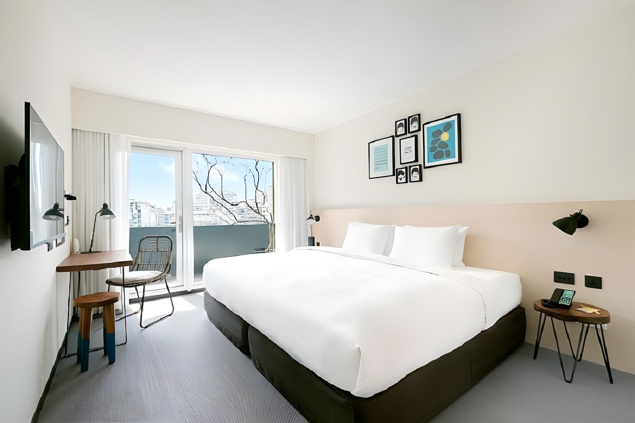 Balcony King Room