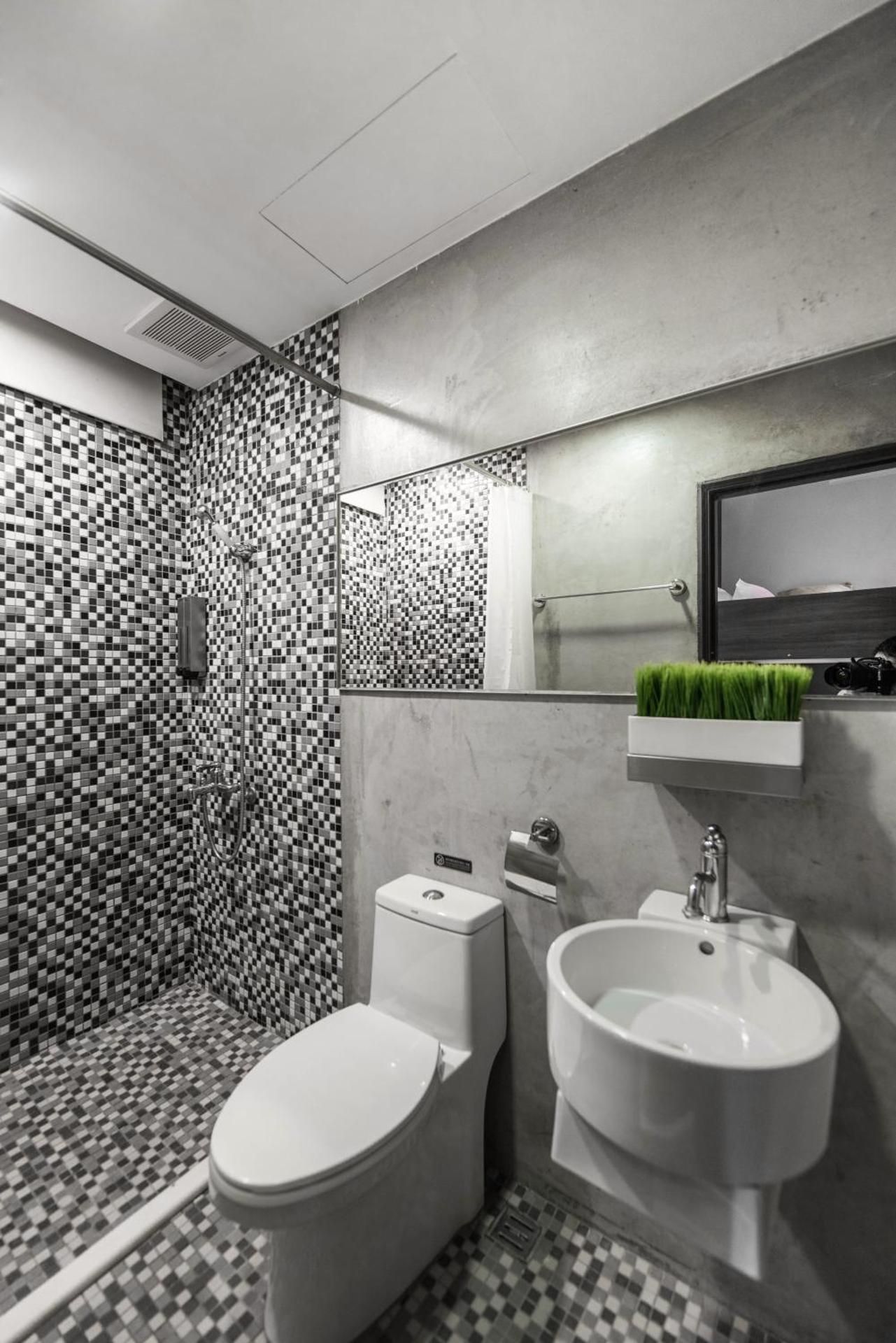 At Home Hotel Zhongshan Standard Double Room without Window 3