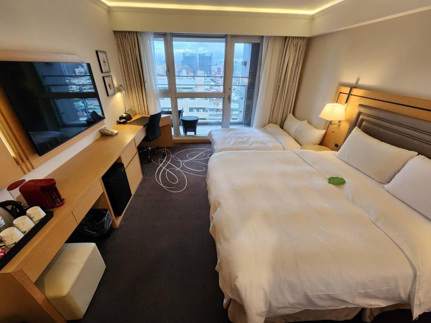 Triple Room with City View