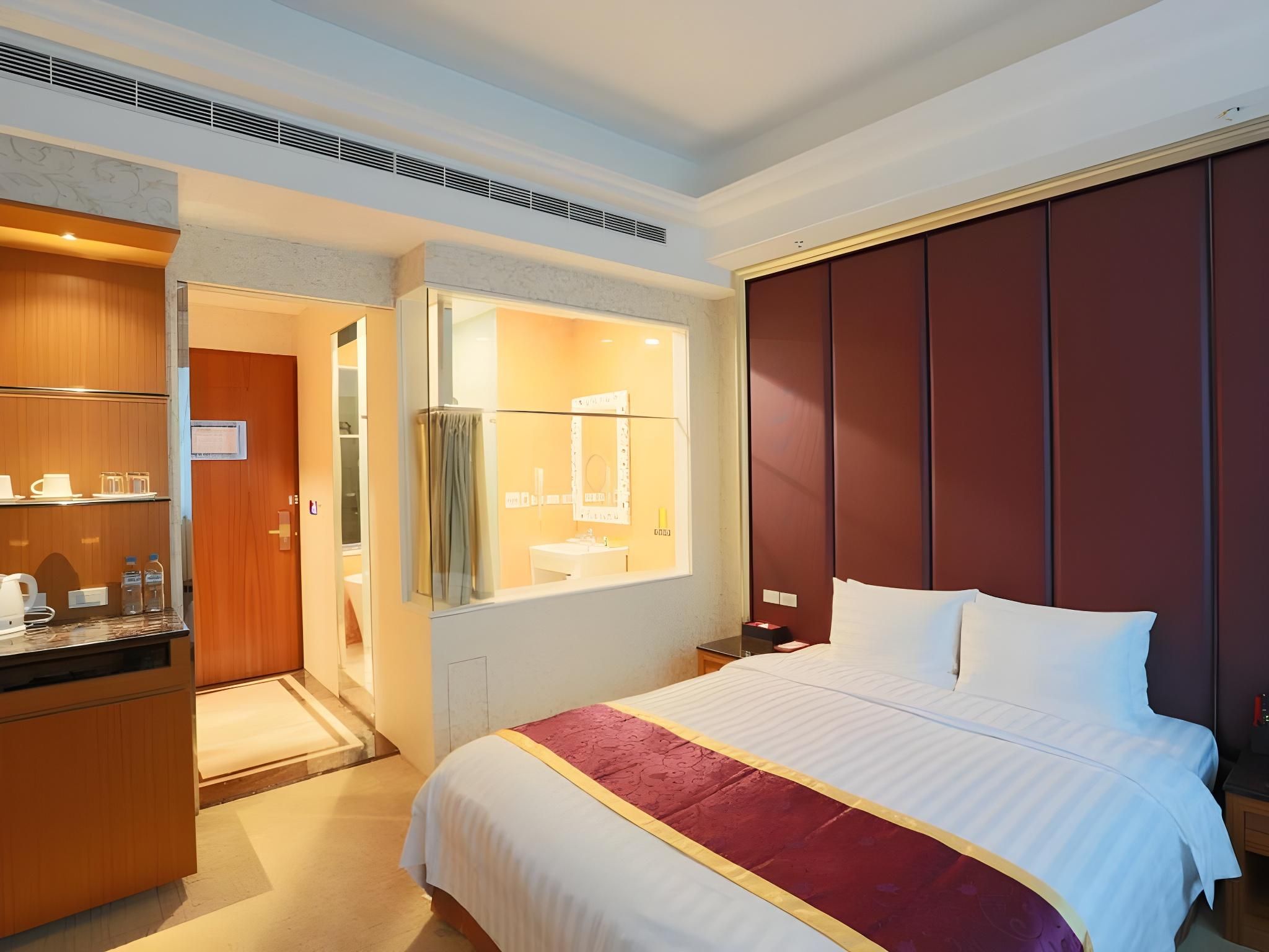 Happiness Inn Xinzhuang Triple - 1 Queen 1 Single 2