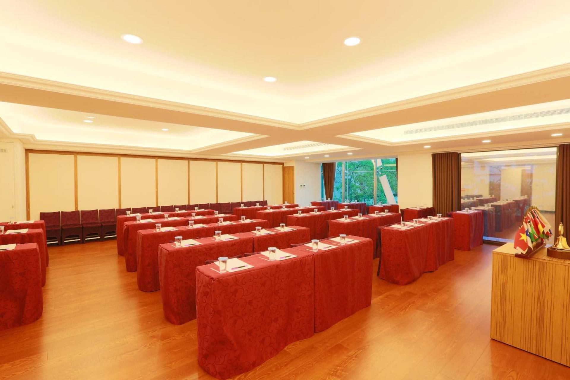 meeting room / ballrooms