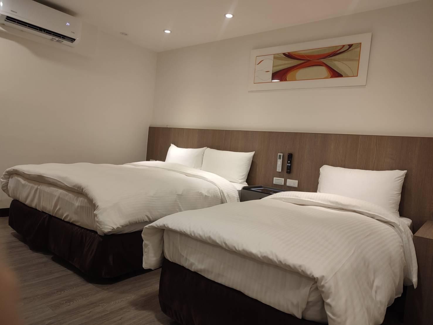 Triple Room for 3 People - Non-Smoking, No Parking Included