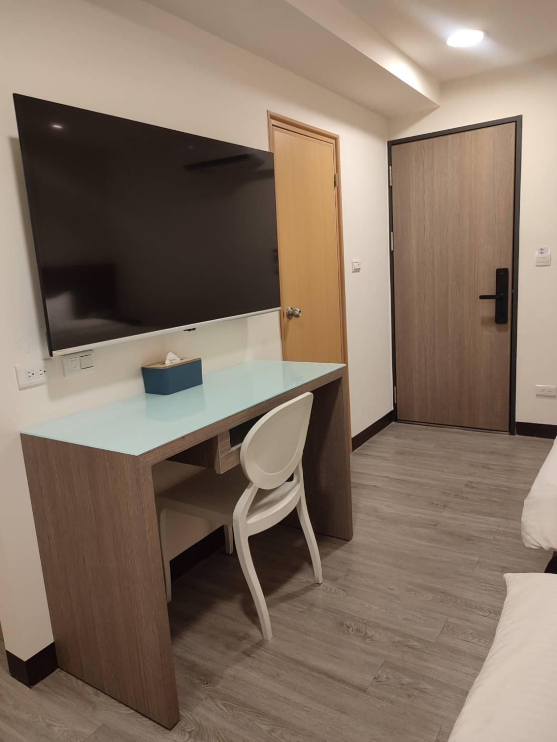 Triple Room for 3 People - Non-Smoking, No Parking Included