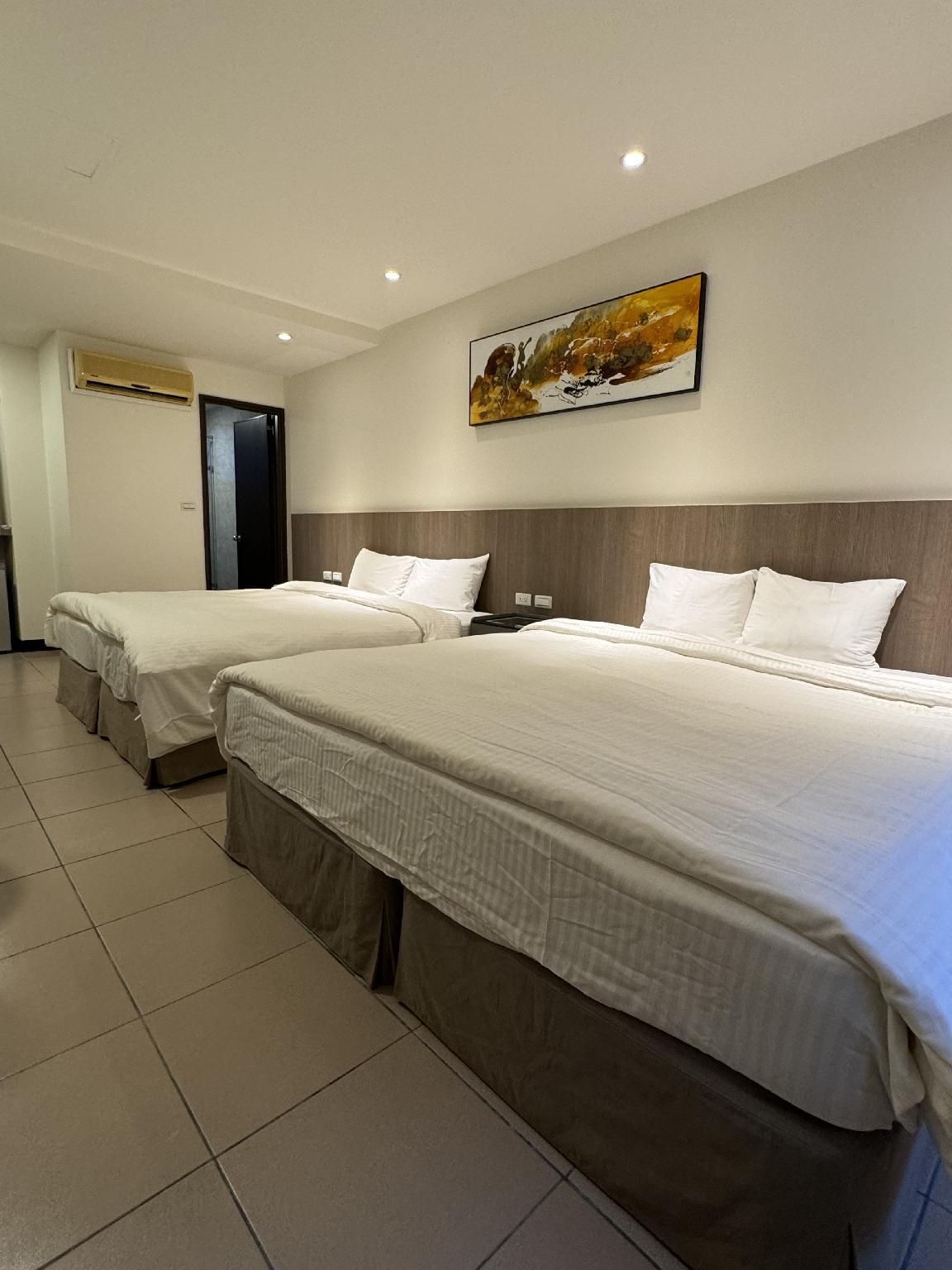 Quadruple Suite - Non-Smoking