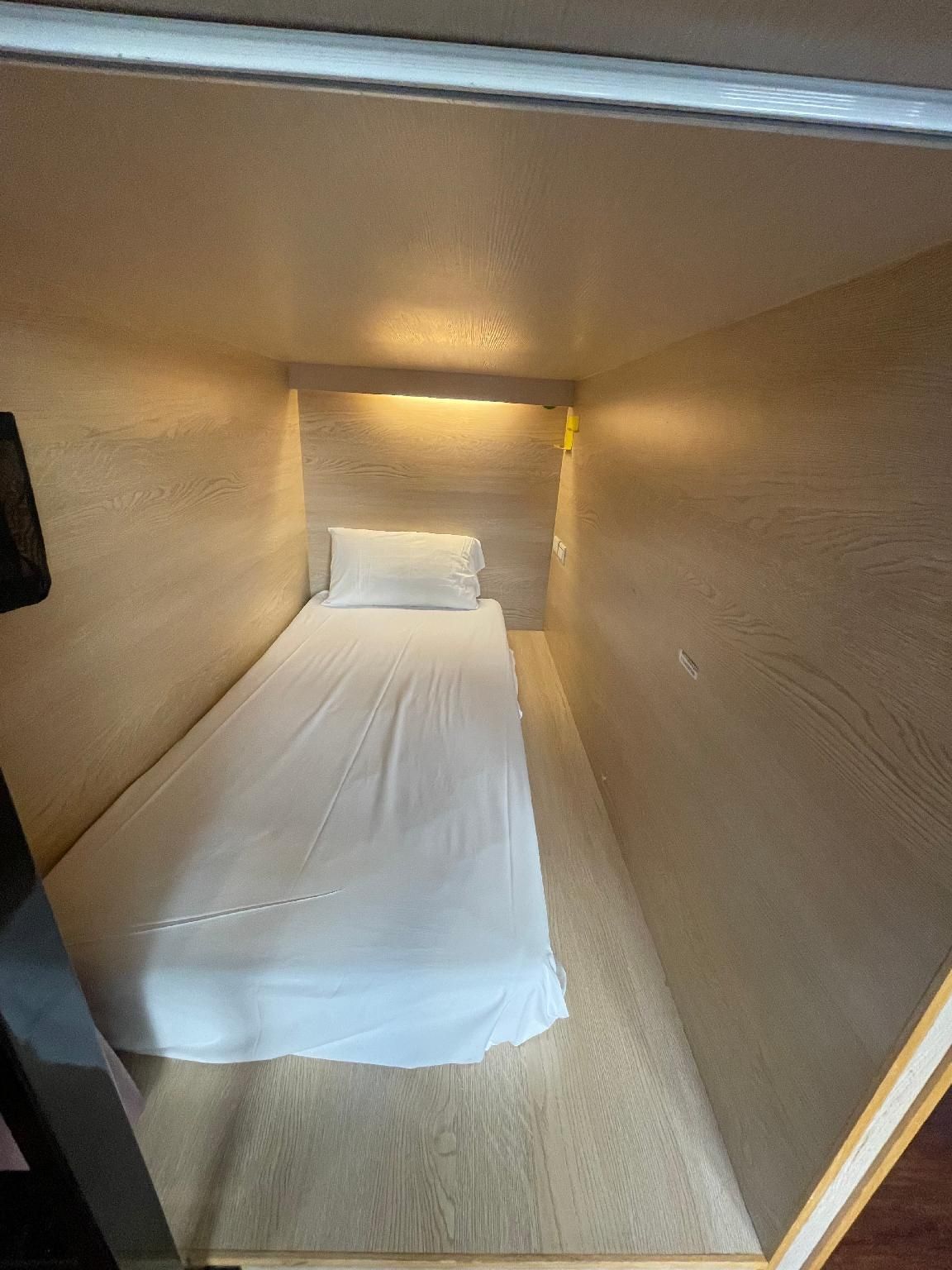 Bed in 8-Bed Mixed Dormitory Room