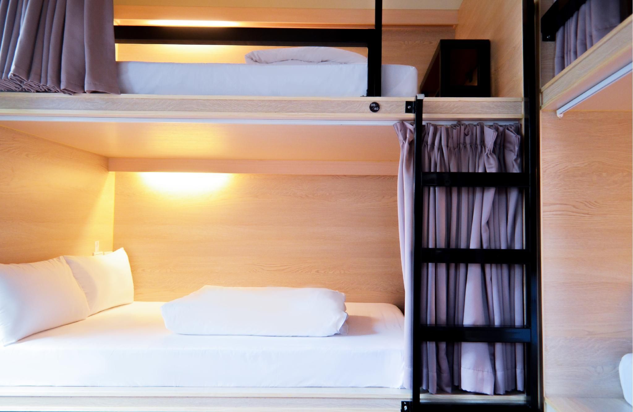 Double Bed in Mixed Dormitory