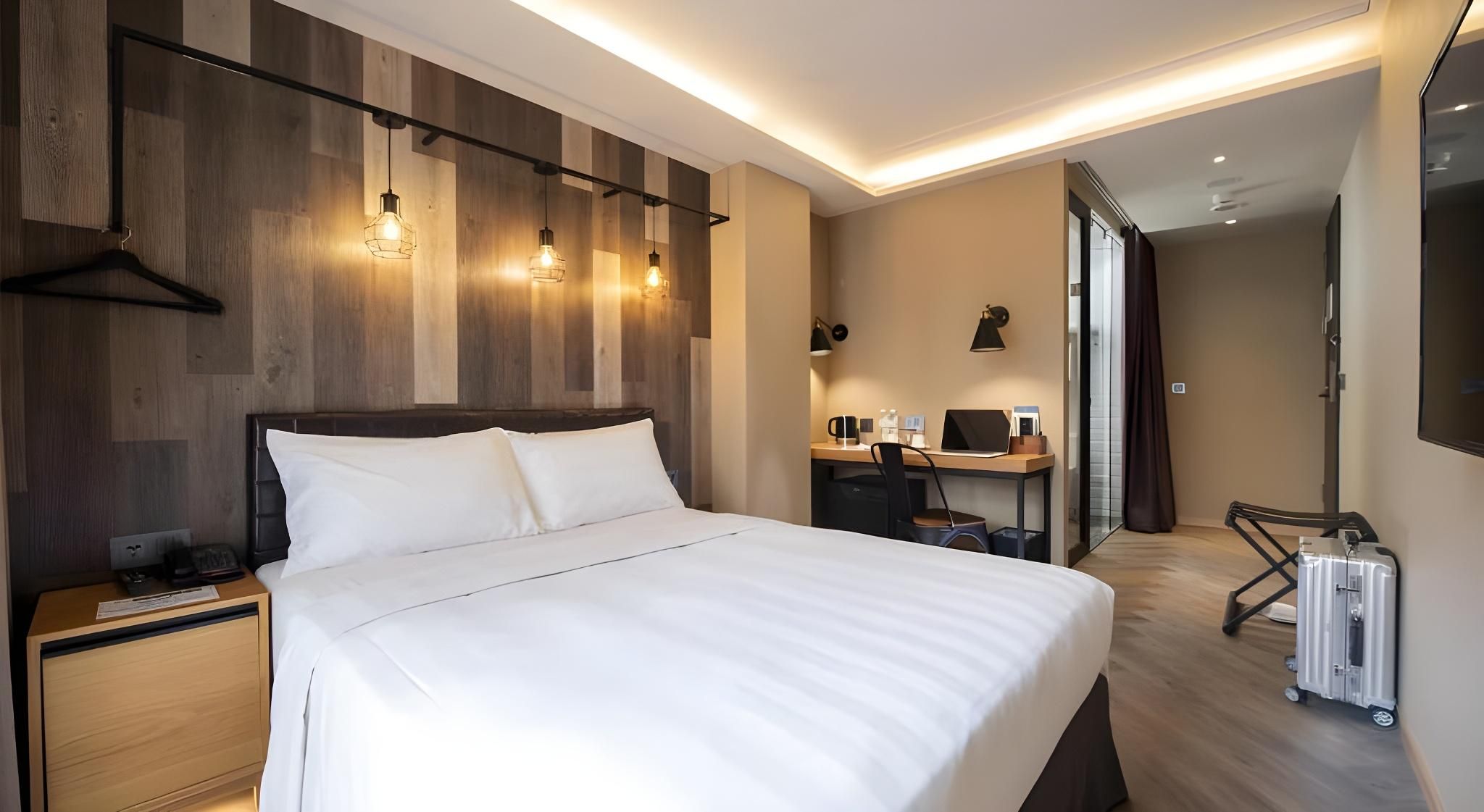 Double Deluxe Room