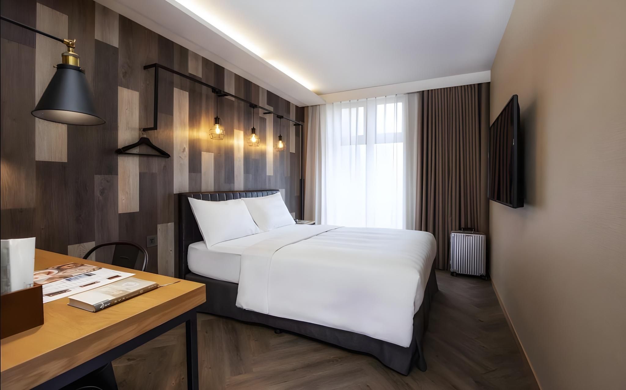 Double Deluxe Room