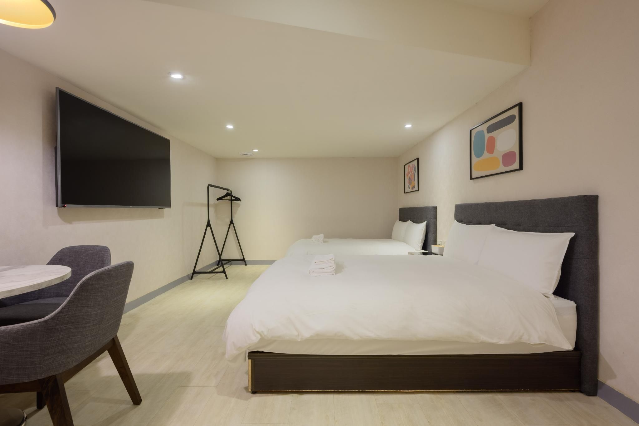 Comfort Theater Room - No Window