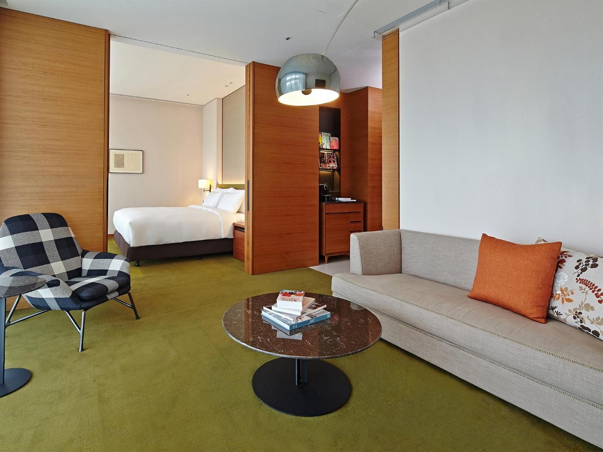 Executive King Suite with city view (5F-7F)