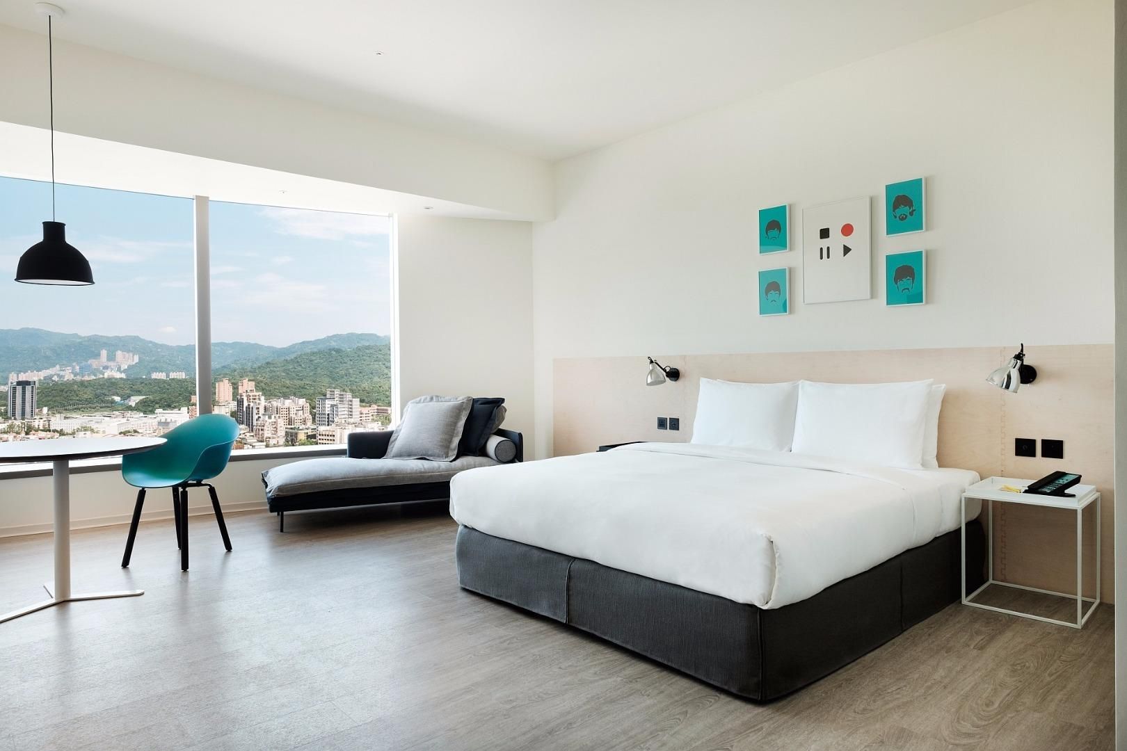 Extra Large Room
