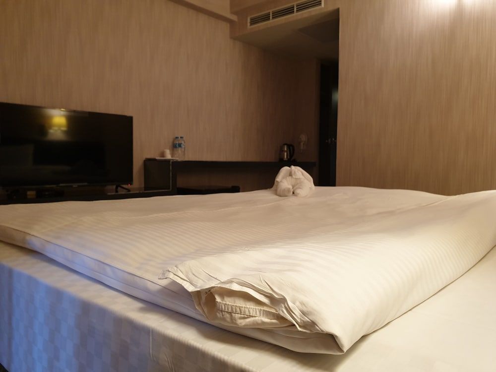 Walker Hotel Sanchong Business Double Room 8
