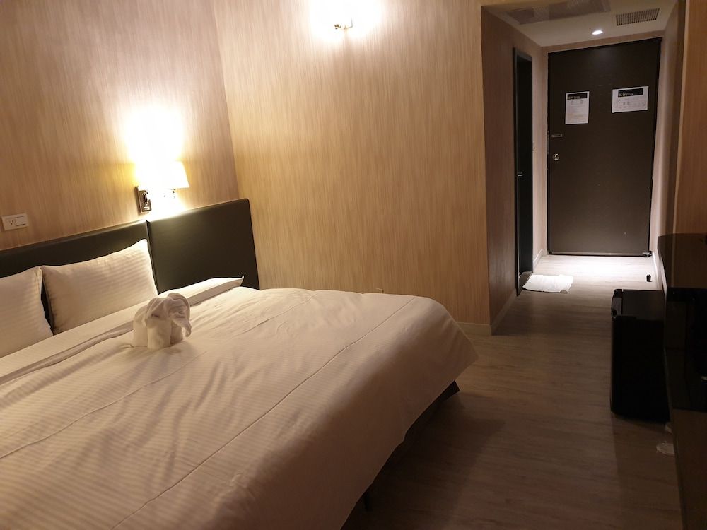 Walker Hotel Sanchong Business Double Room 5
