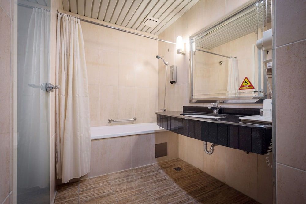 Guide Hotel Zhongli Zhongzheng Standard Double Room, Bathtub 5