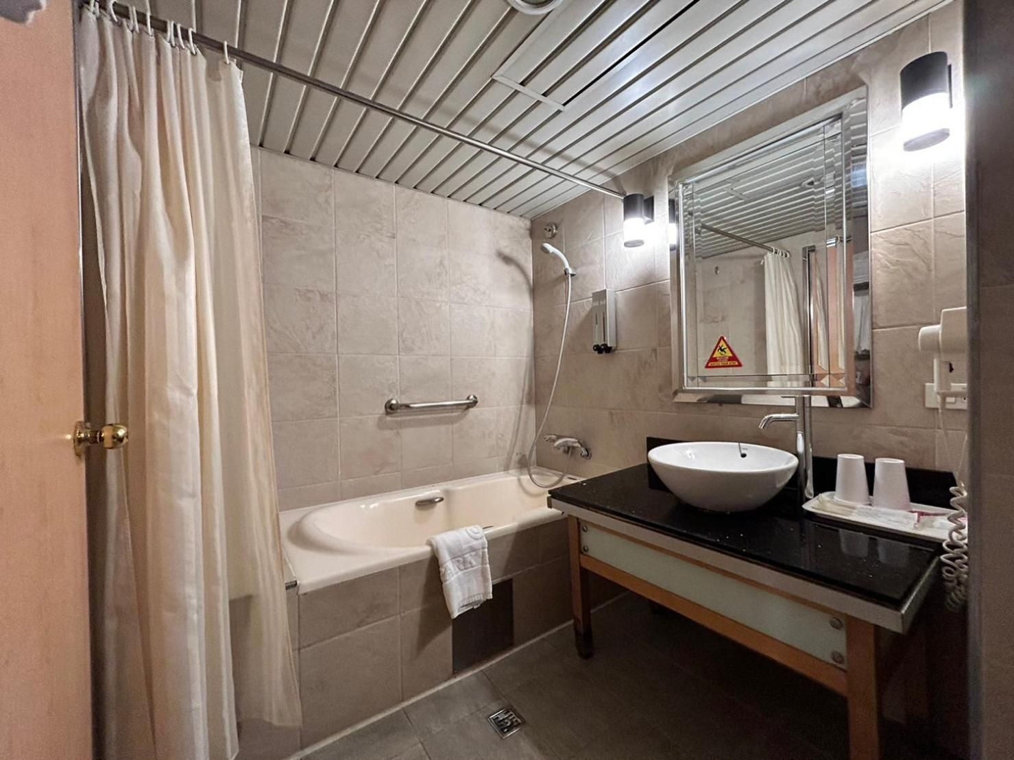 Japanese Style Family Room