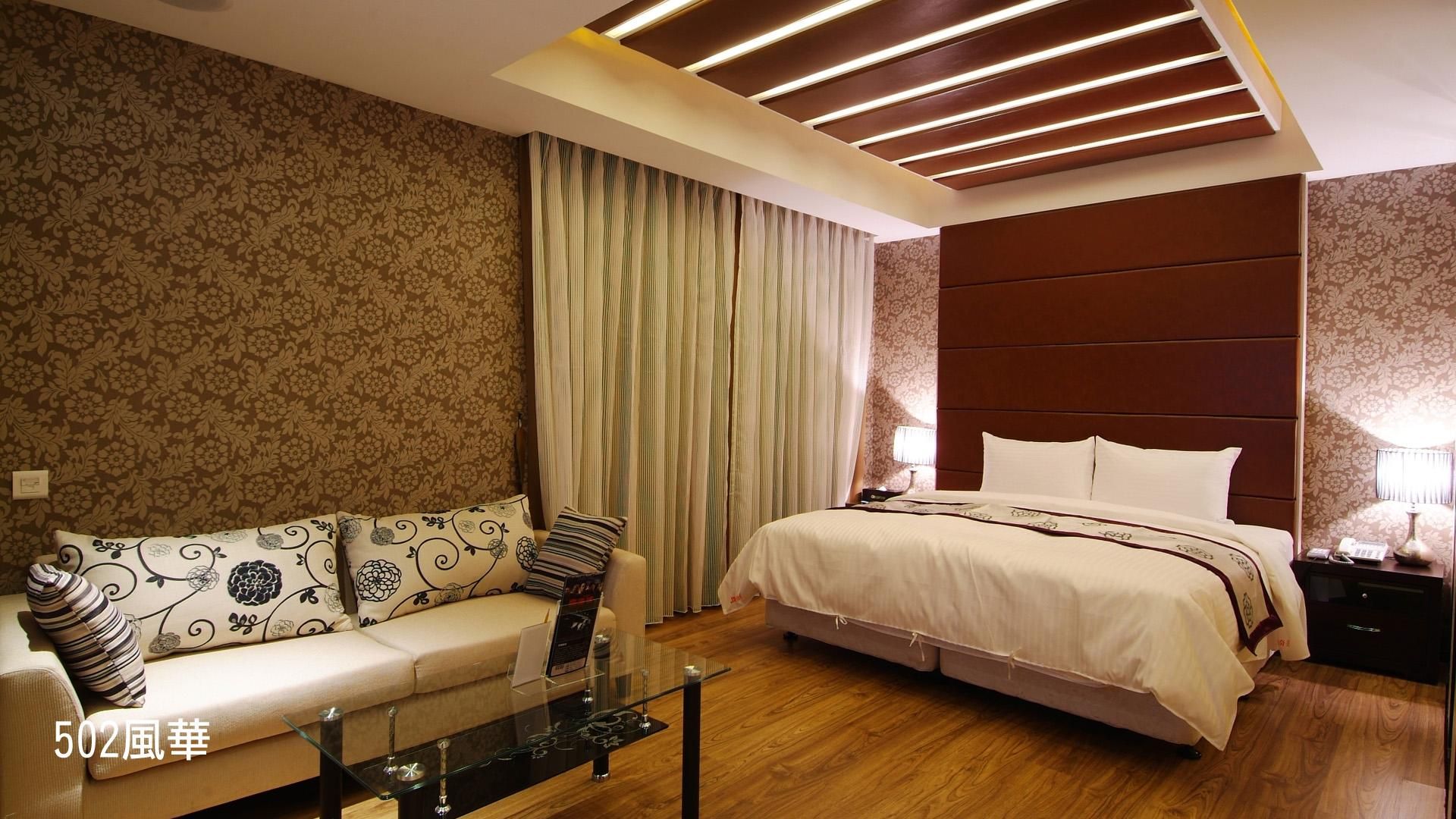 Standard Double Suite